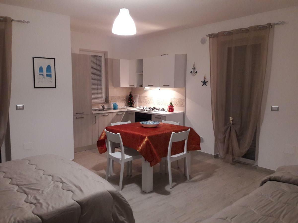 Domar Apartment Margherita Di Savoia Bagian luar foto
